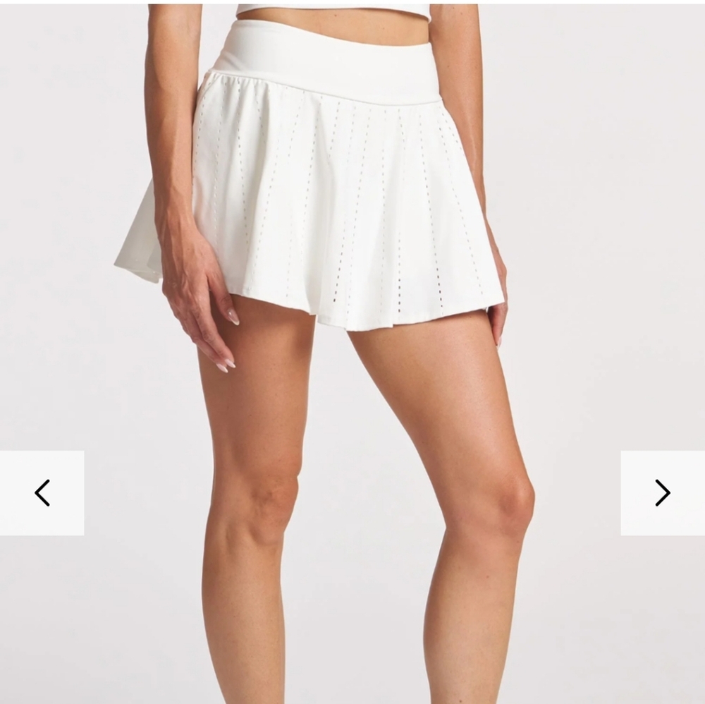 Thrive Society Endure Perforated Skirt White